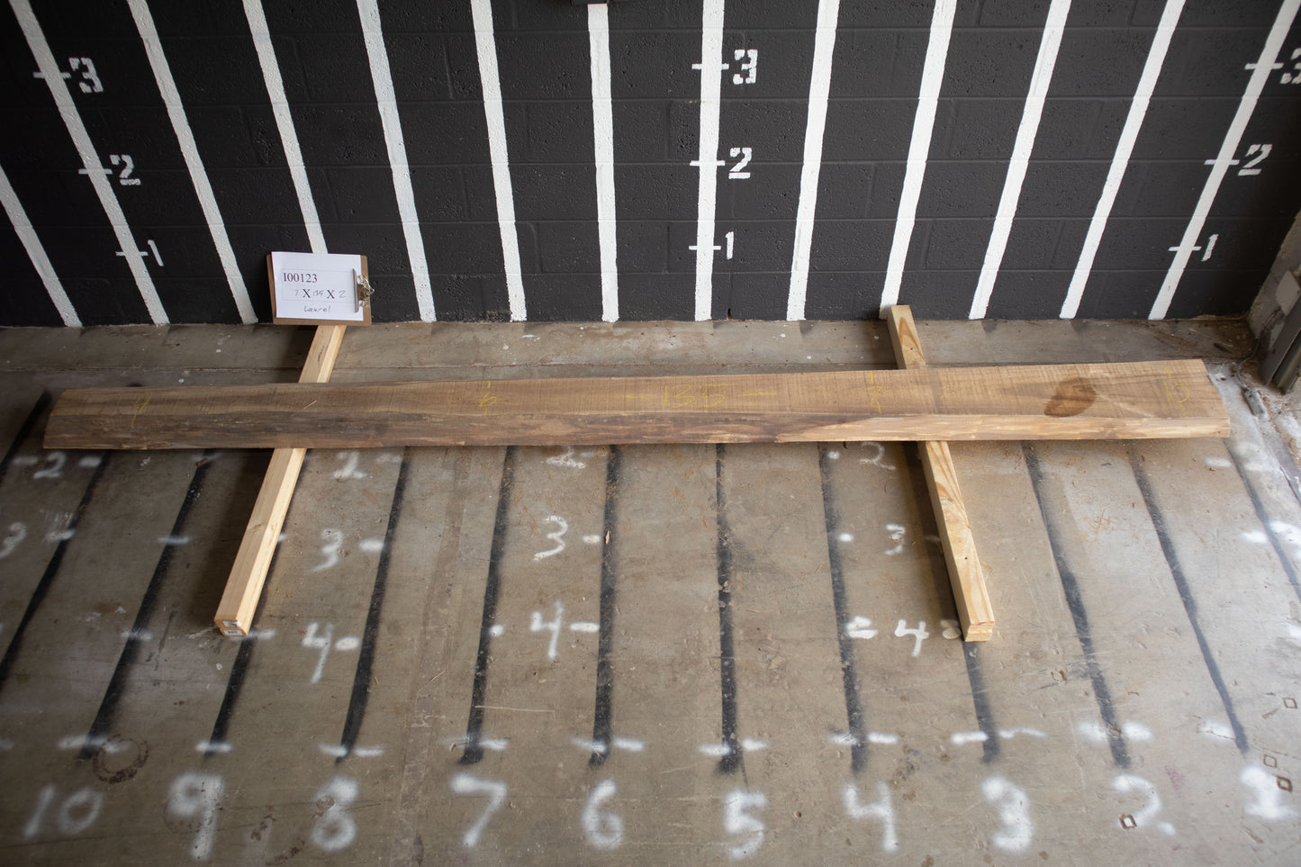 8/4 Laurel <br> 135" x 7" x 2" <br> I00123