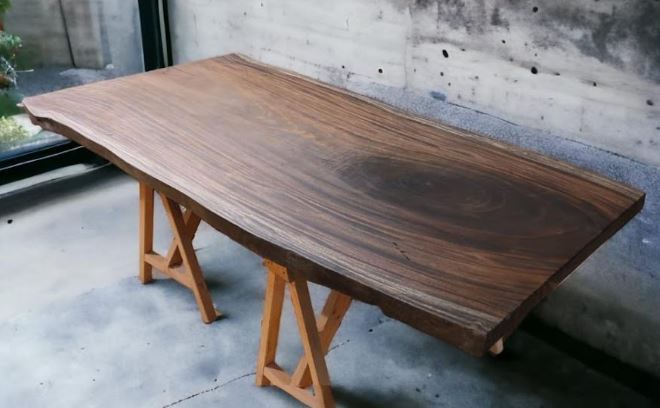 Table <br> Monkey Pod <br> 99.5'' X 42'' X 2'' <br> LEP260