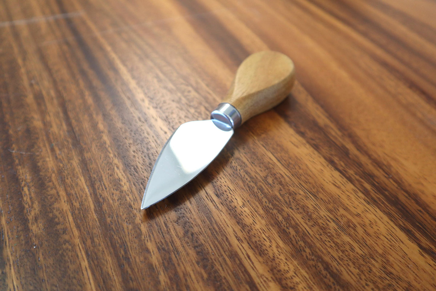 Camphor Wood <br> Magnetic Knife Holder & Acacia Knife Set <br> KH00002