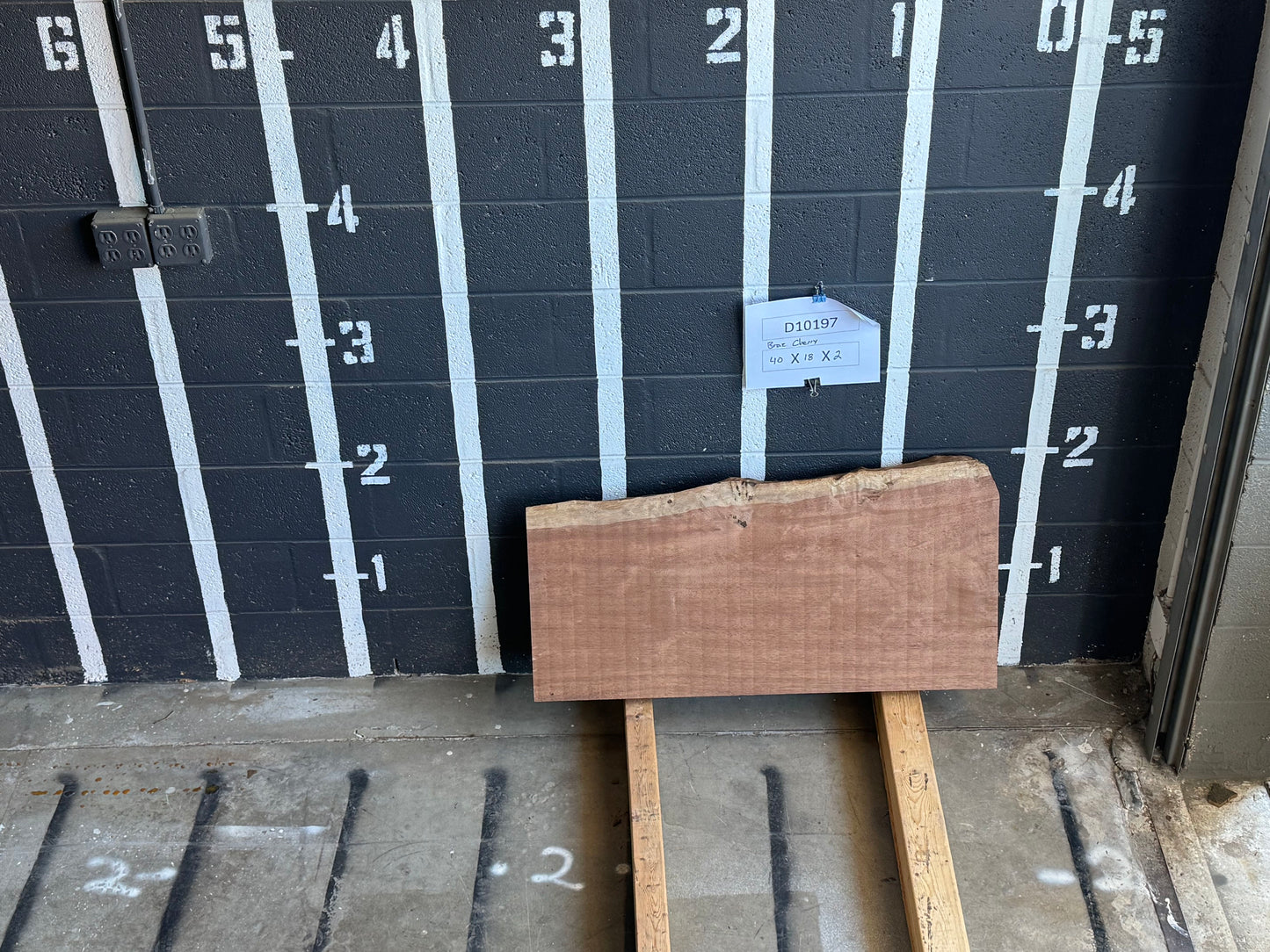 8/4 Jatoba<br> 40" x 18" x 2" <br> D10197