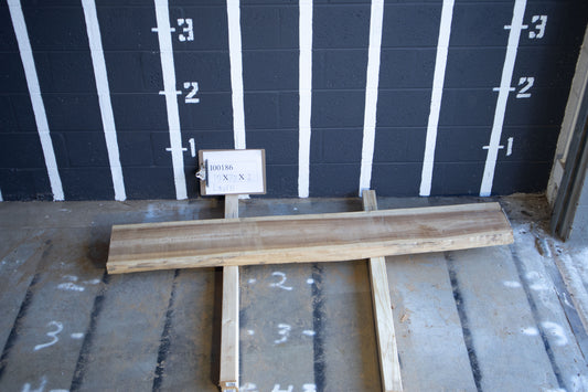 Laurel <br> 70" x 10" x 2" <br> I00186